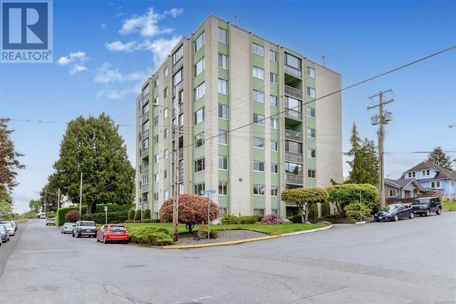 404 - 33 Mount Benson St, Condo with 2 bedrooms, 2 bathrooms and null parking in Nanaimo BC | Card Image