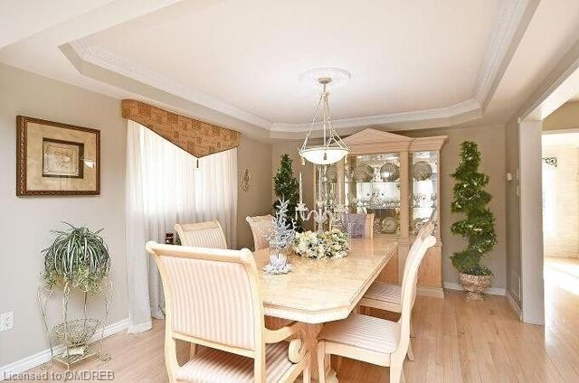 7 Vintage Gate, House detached with 4 bedrooms, 5 bathrooms and 6 parking in Brampton ON | Image 27