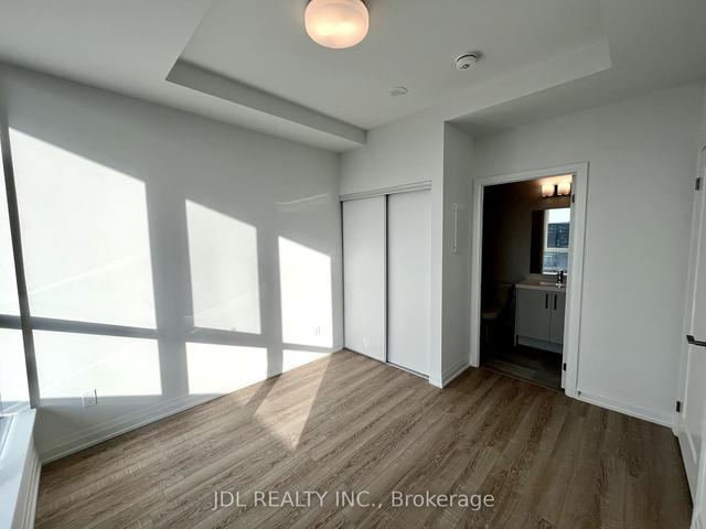 719 - 286 Main St, Condo with 2 bedrooms, 2 bathrooms and 0 parking in Toronto ON | Image 2
