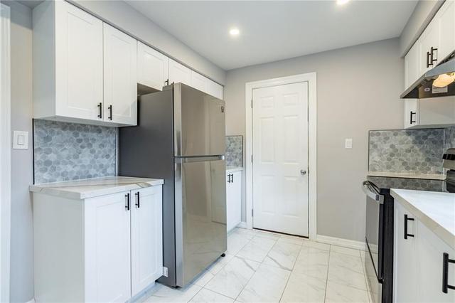18 East 18th Street, House detached with 3 bedrooms, 2 bathrooms and 1 parking in Hamilton ON | Image 15