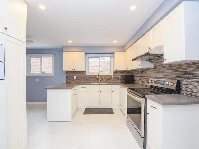 47 Clancy Dr, House semidetached with 3 bedrooms, 2 bathrooms and 2 parking in Toronto ON | Image 4