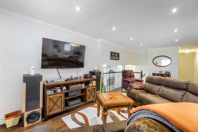 50 Goldgate Cres, House detached with 3 bedrooms, 2 bathrooms and 4 parking in Orangeville ON | Image 3