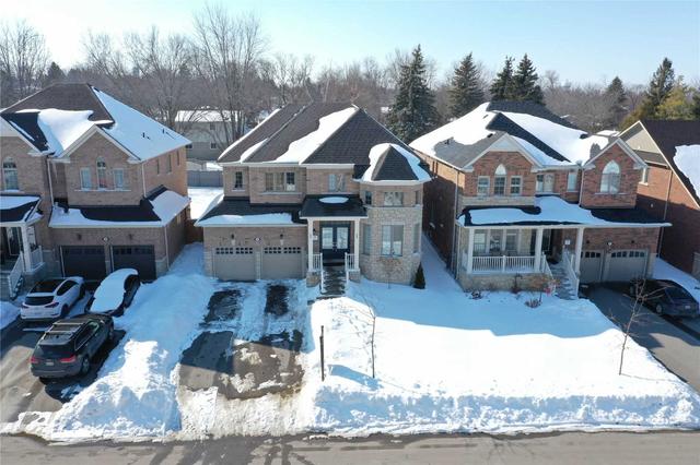 28 Walls Cres, House detached with 4 bedrooms, 4 bathrooms and 6 parking in New Tecumseth ON | Image 1