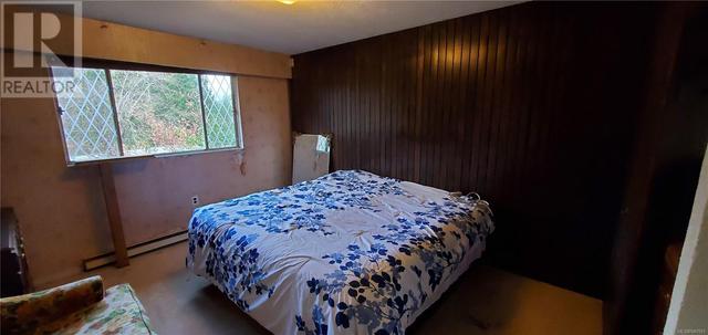 Wide angle Primary bedroom | Image 9