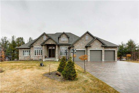 82 Glenhuron Dr, House detached with 3 bedrooms, 4 bathrooms and 8 parking in Springwater ON | Image 1