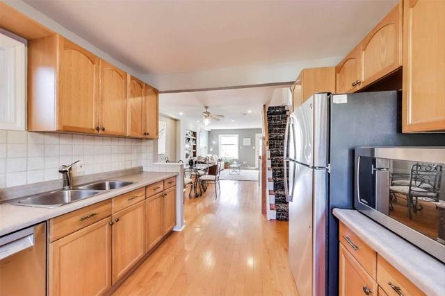 457 Greenwood Ave S, House semidetached with 3 bedrooms, 2 bathrooms and 1 parking in Toronto ON | Image 4