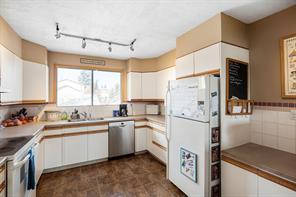 1104 Ranchlands Boulevard Nw, House detached with 3 bedrooms, 2 bathrooms and 2 parking in Calgary AB | Image 7