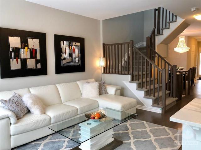 805 Cedar Creek Drive, Townhouse with 3 bedrooms, 3 bathrooms and 2 parking in Ottawa ON | Image 12