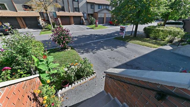 52 Carleton Pl, Townhouse with 3 bedrooms, 2 bathrooms and 2 parking in Brampton ON | Image 19