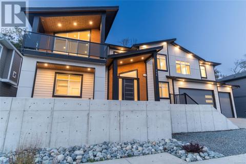 196 Golden Oaks Cres, House detached with 7 bedrooms, 5 bathrooms and 7 parking in Nanaimo BC | Card Image