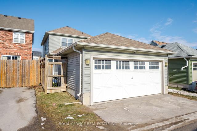 914 Broadway Blvd, House detached with 3 bedrooms, 4 bathrooms and 3 parking in Peterborough ON | Image 31
