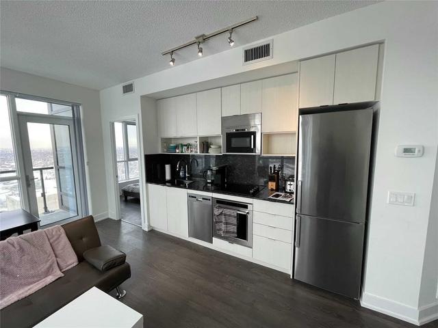 4302 - 7 Mabelle Ave, Condo with 2 bedrooms, 2 bathrooms and 1 parking in Toronto ON | Image 15