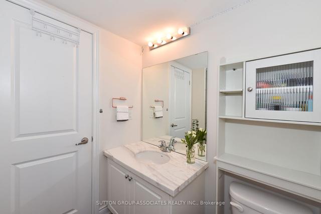 3 - 189 Norseman St, Townhouse with 3 bedrooms, 3 bathrooms and 2 parking in Toronto ON | Image 27