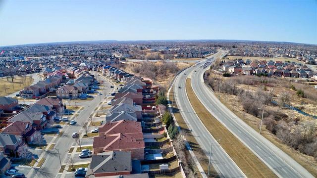 71 Herdwick St, House semidetached with 4 bedrooms, 3 bathrooms and 4 parking in Brampton ON | Image 33