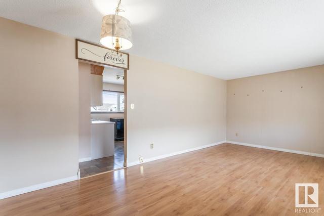 6308 135 Av Nw, House detached with 3 bedrooms, 2 bathrooms and null parking in Edmonton AB | Image 4
