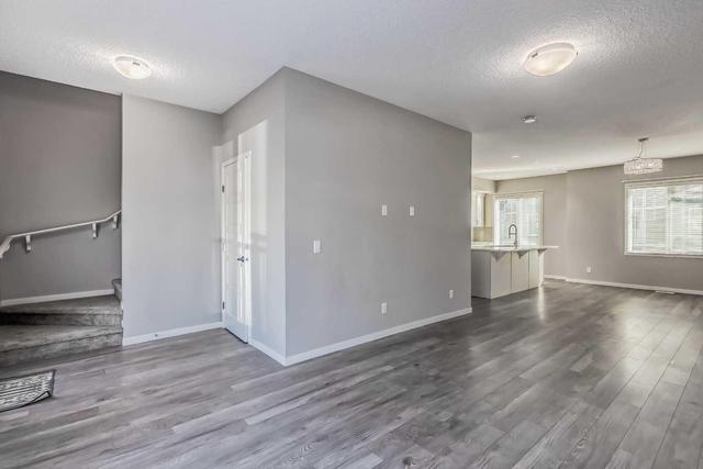 956 Nolan Hill Boulevard Nw, Home with 3 bedrooms, 2 bathrooms and 2 parking in Calgary AB | Image 8