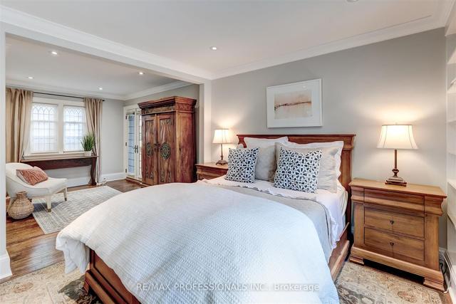 231 Grenview Blvd S, House detached with 3 bedrooms, 3 bathrooms and 2 parking in Toronto ON | Image 11