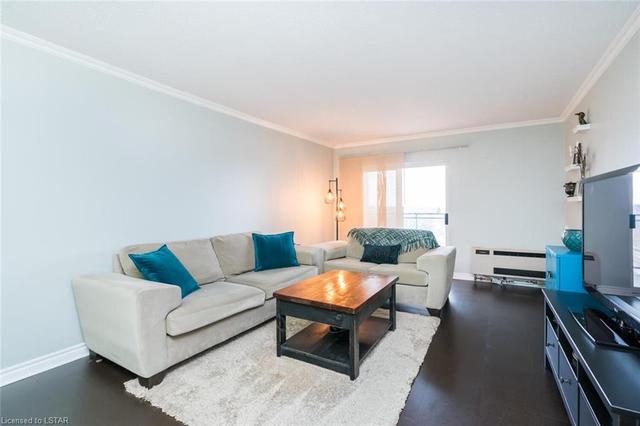 806 - 858 Commissioners Road, House attached with 1 bedrooms, 1 bathrooms and 1 parking in London ON | Image 4