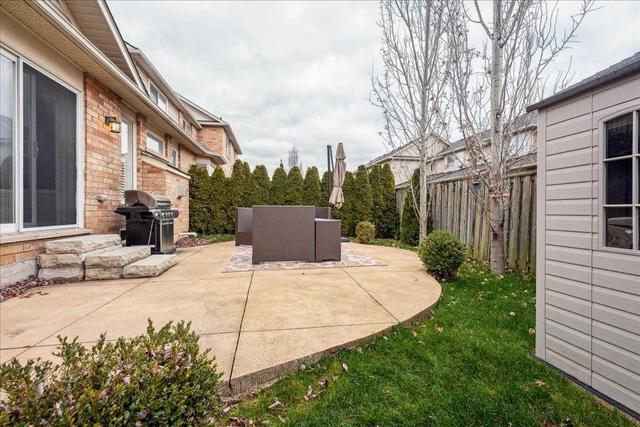 2237 Baronwood Dr, House attached with 3 bedrooms, 3 bathrooms and 2 parking in Oakville ON | Image 30