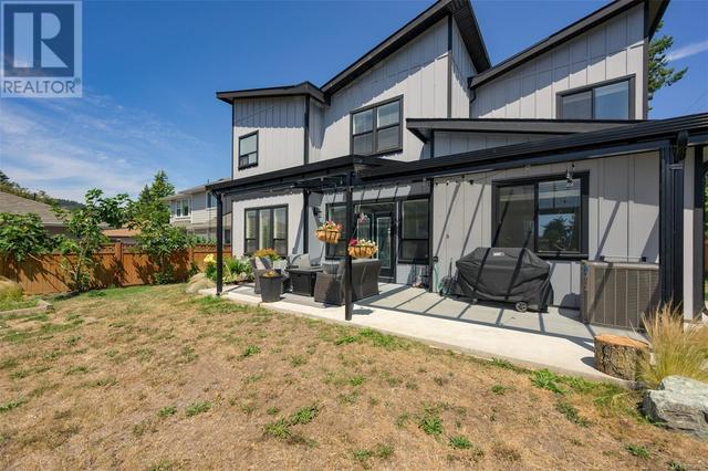 1699 Longacre Dr, House detached with 7 bedrooms, 5 bathrooms and 8 parking in Saanich BC | Image 55