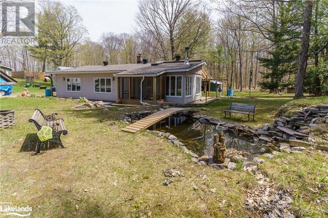 1038 East Bay Road, House detached with 2 bedrooms, 1 bathrooms and 2 parking in Muskoka Lakes ON | Card Image