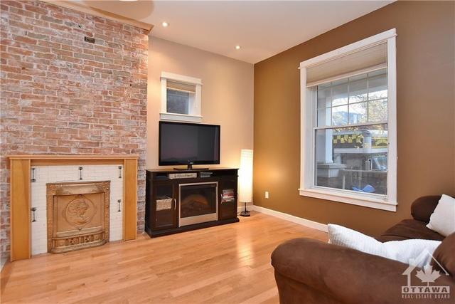 1 - 736 Cooper Street, Condo with 3 bedrooms, 3 bathrooms and 1 parking in Ottawa ON | Image 5