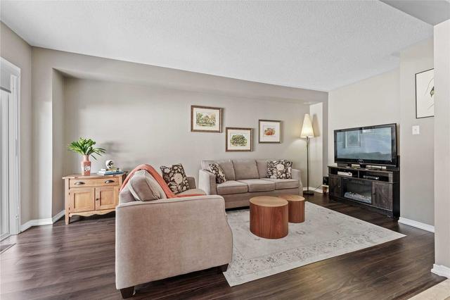 24 Peartree Crt, House attached with 3 bedrooms, 3 bathrooms and 2 parking in Barrie ON | Image 7