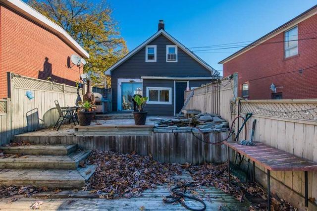 184 Leyton Ave, House detached with 2 bedrooms, 2 bathrooms and 2 parking in Toronto ON | Image 26