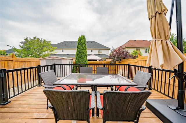 78 Bentley Cres, House attached with 3 bedrooms, 3 bathrooms and 3 parking in Barrie ON | Image 13