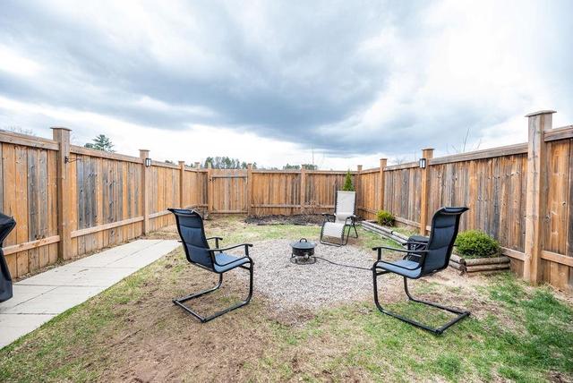 2099 Sandstone Crescent, Townhouse with 3 bedrooms, 2 bathrooms and 2 parking in Petawawa ON | Image 30