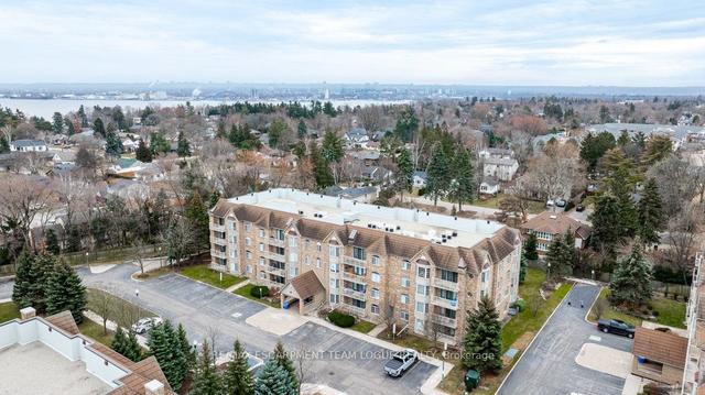 b406 - 216 Plains Rd W, Condo with 1 bedrooms, 1 bathrooms and 1 parking in Burlington ON | Image 31