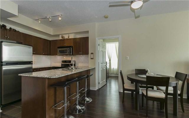 809 - 3504 Hurontario St, Condo with 2 bedrooms, 2 bathrooms and 2 parking in Mississauga ON | Image 4