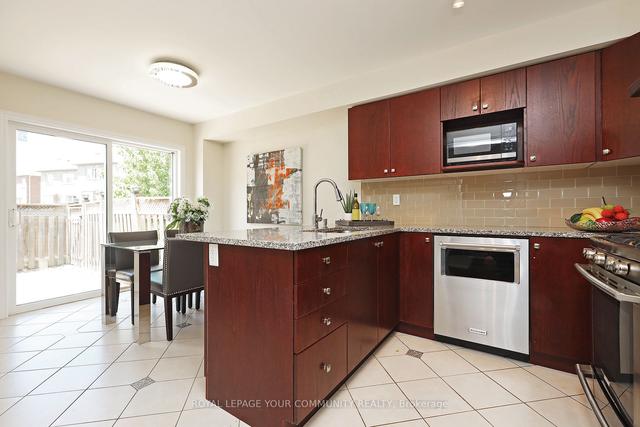 4 Prebble Dr, House attached with 3 bedrooms, 4 bathrooms and 2 parking in Markham ON | Image 3