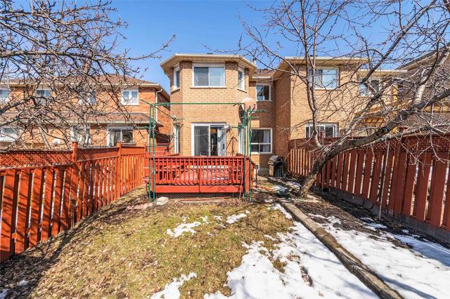 5372 Cosentino Gdns, House semidetached with 3 bedrooms, 3 bathrooms and 5 parking in Mississauga ON | Image 16