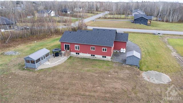 309 Athabasca Way, House detached with 2 bedrooms, 3 bathrooms and 6 parking in North Grenville ON | Image 21