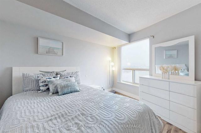2903 - 38 Lee Centre Dr, Condo with 2 bedrooms, 2 bathrooms and 1 parking in Toronto ON | Image 15
