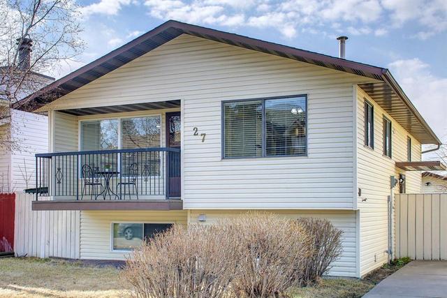 27 Fallswater Crescent Ne, House detached with 4 bedrooms, 2 bathrooms and 4 parking in Calgary AB | Card Image