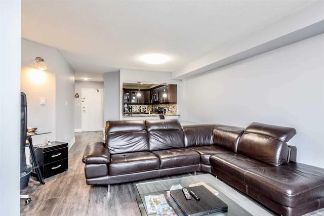 1207 - 236 Albion Rd, Condo with 2 bedrooms, 1 bathrooms and 1 parking in Toronto ON | Image 5