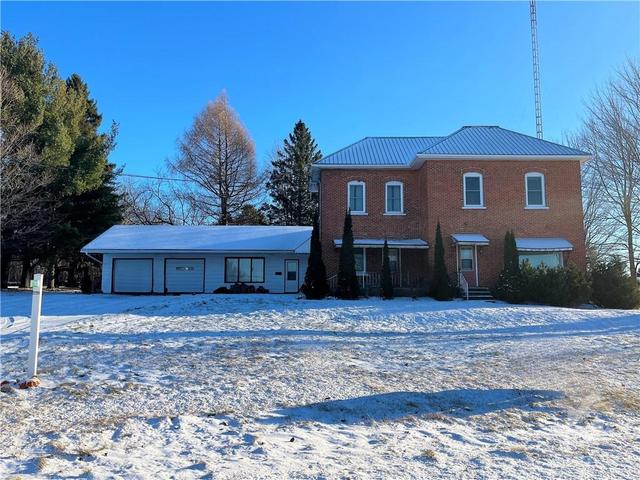 17000 Mclean Road, House detached with 3 bedrooms, 3 bathrooms and 13 parking in North Stormont ON | Image 1