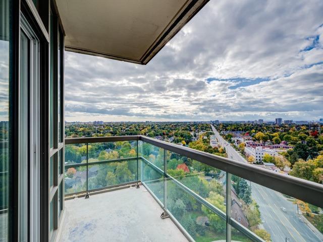 2009 - 509 Beecroft Rd, Condo with 2 bedrooms, 2 bathrooms and 1 parking in Toronto ON | Image 13