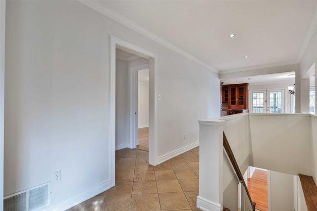 293 Ruggles Ave, House detached with 2 bedrooms, 3 bathrooms and 6 parking in Richmond Hill ON | Image 36
