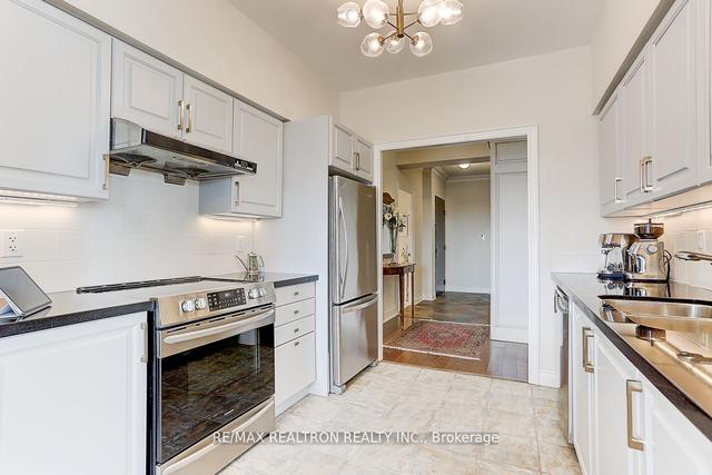 rg5 - 2 Clairtrell Rd, Condo with 2 bedrooms, 3 bathrooms and 2 parking in Toronto ON | Image 27