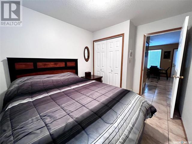 391 2nd Street W, House detached with 2 bedrooms, 2 bathrooms and null parking in Glaslyn SK | Image 17