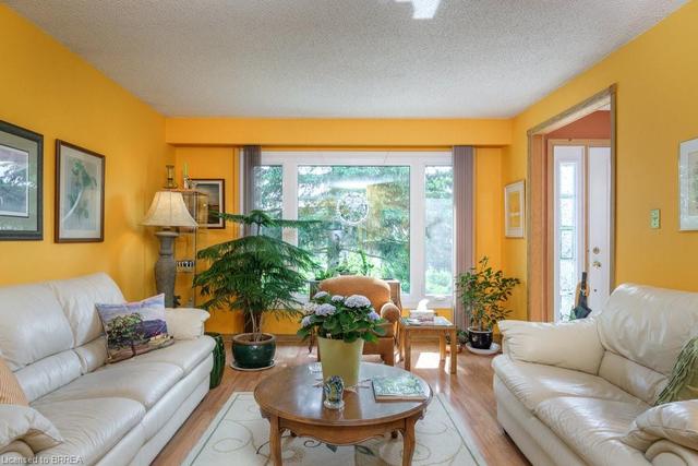 7 Northville Drive, House detached with 3 bedrooms, 1 bathrooms and 6 parking in Brant ON | Image 6
