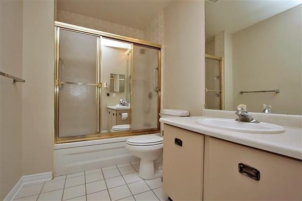 2 - 296 Torresdale Ave, Townhouse with 3 bedrooms, 3 bathrooms and 2 parking in Toronto ON | Image 7