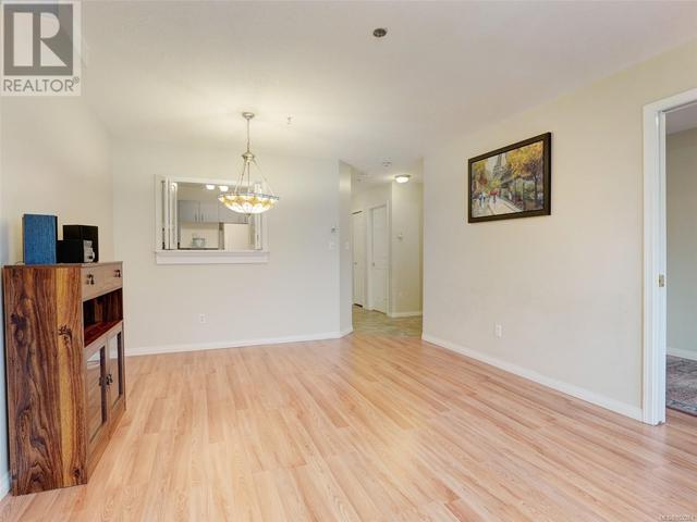 307 - 2900 Orillia St, Condo with 1 bedrooms, 1 bathrooms and 1 parking in Saanich BC | Image 6