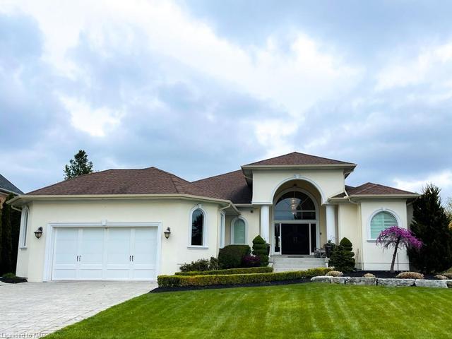 3410 Matthews Drive, House detached with 6 bedrooms, 4 bathrooms and 4 parking in Niagara Falls ON | Image 2