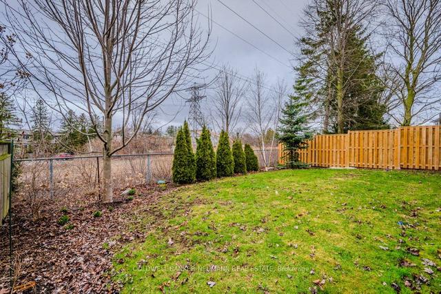 27 Pacific Pl, House detached with 2 bedrooms, 3 bathrooms and 4 parking in Guelph ON | Image 31
