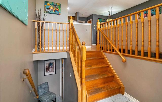 2090 St Clair Ave W, House semidetached with 1 bedrooms, 1 bathrooms and 1 parking in Toronto ON | Image 19