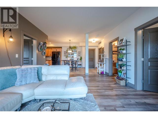 102 - 873 Forestbrook Drive, Condo with 2 bedrooms, 2 bathrooms and 1 parking in Penticton BC | Image 6